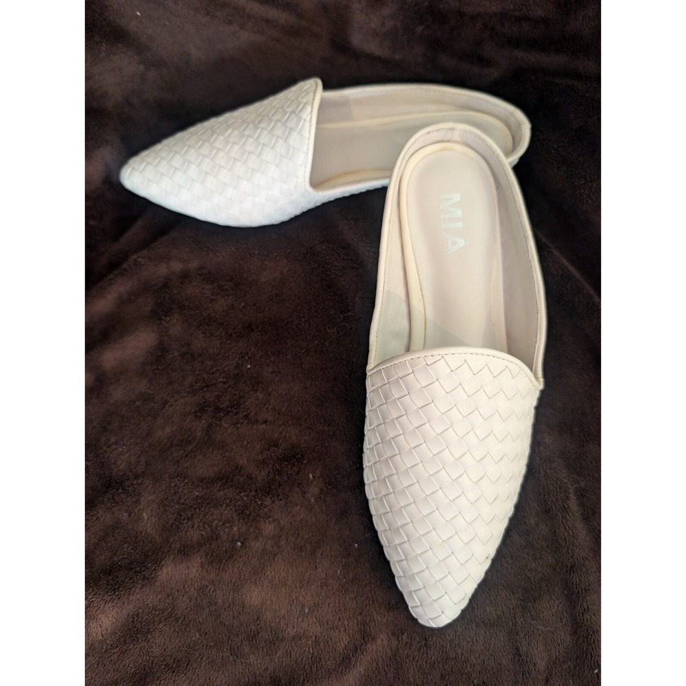 NEW Mia Johana Pointed Mule Shoe Ivory Slip on Woven Flat Womens size 6
